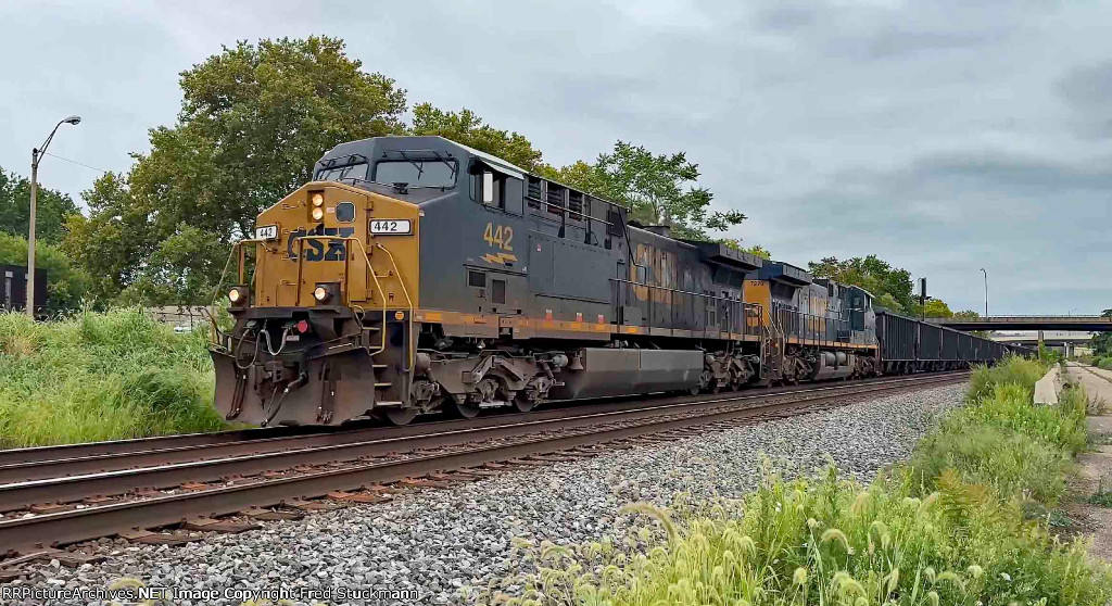 CSX 442 leads 664.